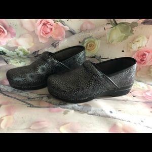 Dansko XP Size 41 (size 10 American)